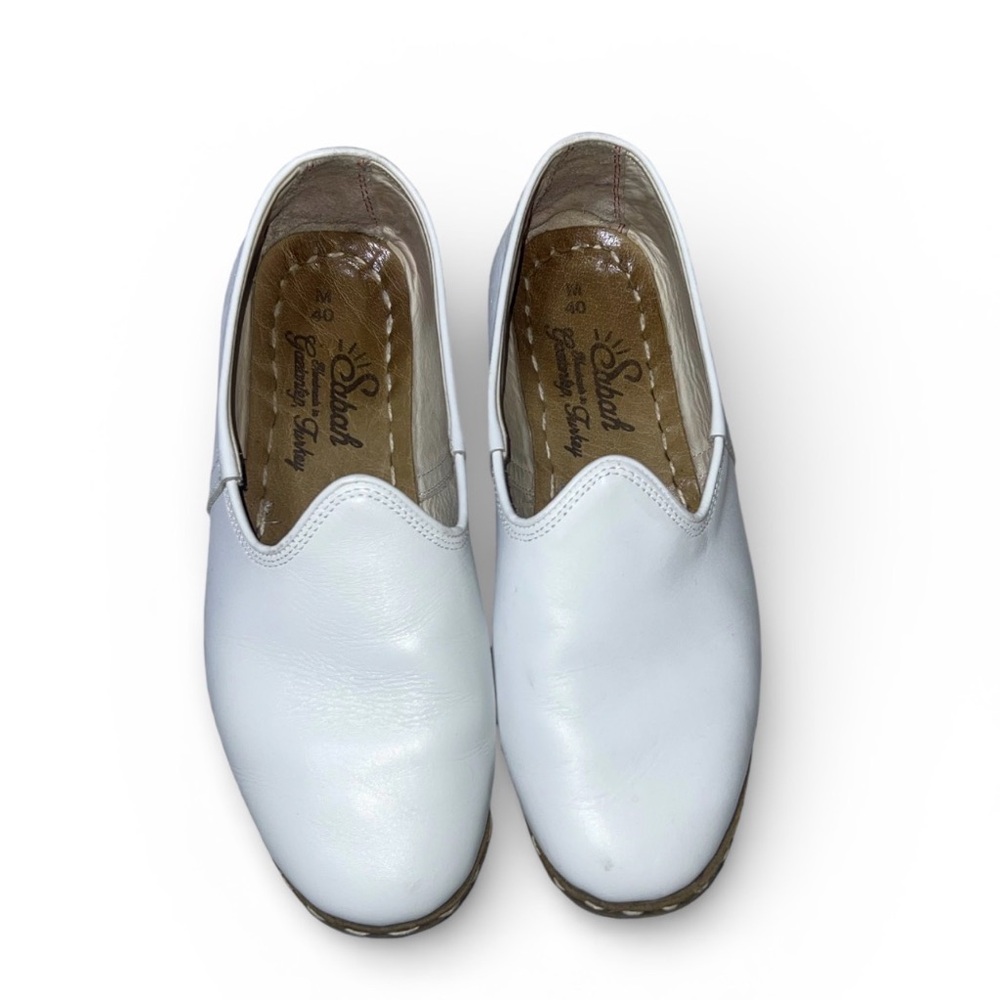 W 10.5 M 8.5 Sabah White Leather Slip-On Shoes